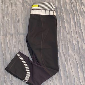 Lululemon - Crop Legging - Grey